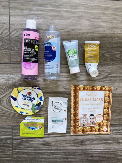 akcja denkowanie! grudzień - kosmetyki w świątecznych opakowaniach i świątecznych kolorach 🎄❄️⛄🎀🎁🎅