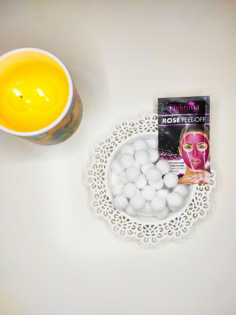 Maseczka do twarzy ekstrakt z kwiatów róży