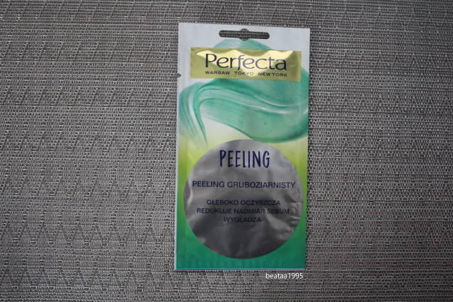 Perfecta Peeling do twarzy, Gruboziarnisty, Głęboko oczyszcza, Redukuje nadmiar sebum i wygładza