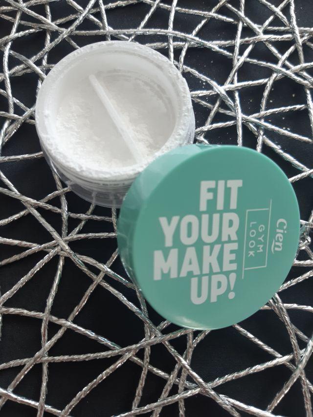 Cien Fit your make up! Transparentny, delikatny puder utrwalający z koleganem 