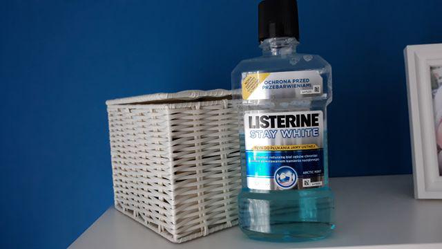 Listerine Płyn do płukania jamy ustnej, Stay White
