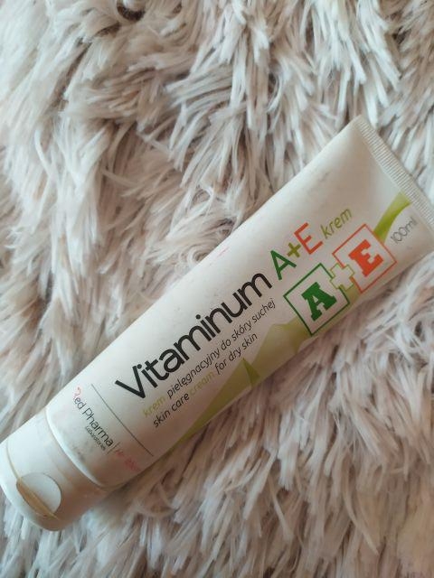 Red Pharma Laboratories Krem pielęgnacyjny do skóry suchej, Vitaminum A+E