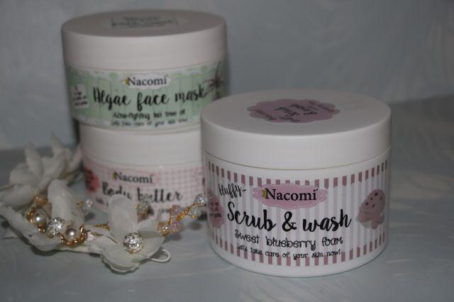 Nacomi Piankowy Peeling do ciała borówka