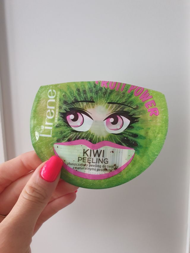 akcja denkowanie! grudzień - kosmetyki w świątecznych opakowaniach i świątecznych kolorach 🎄❄️⛄🎀🎁🎅