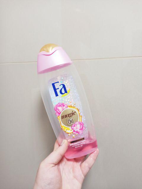 Fa Żel pod prysznic, Magic Oil, Pink Jasmine Scent