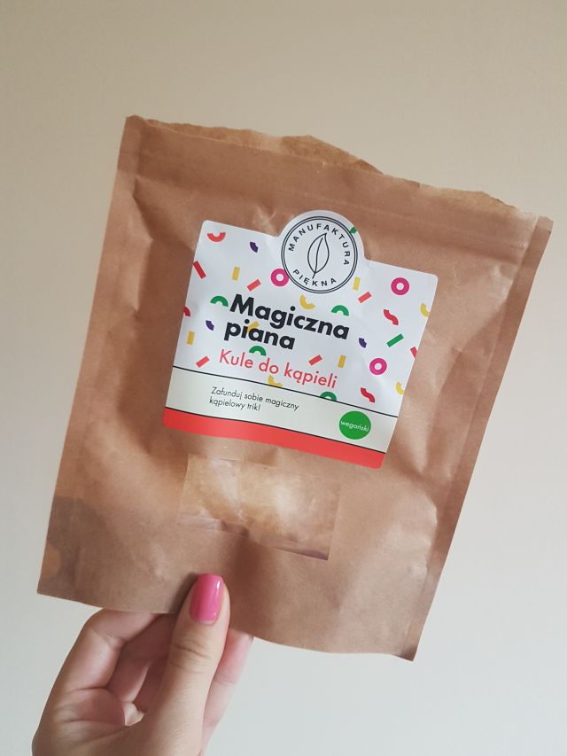 akcja denkowanie! grudzień - kosmetyki w świątecznych opakowaniach i świątecznych kolorach 🎄❄️⛄🎀🎁🎅