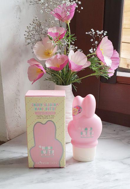 Hongik Skin Wygładzające masło do rąk, z wyciągiem z jagód acai, Cherry Blossom