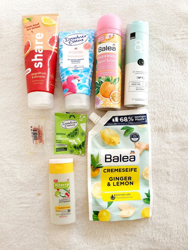 akcja denkowanie! grudzień - kosmetyki w świątecznych opakowaniach i świątecznych kolorach 🎄❄️⛄🎀🎁🎅