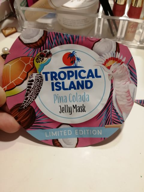 akcja denkowanie! grudzień - kosmetyki w świątecznych opakowaniach i świątecznych kolorach 🎄❄️⛄🎀🎁🎅