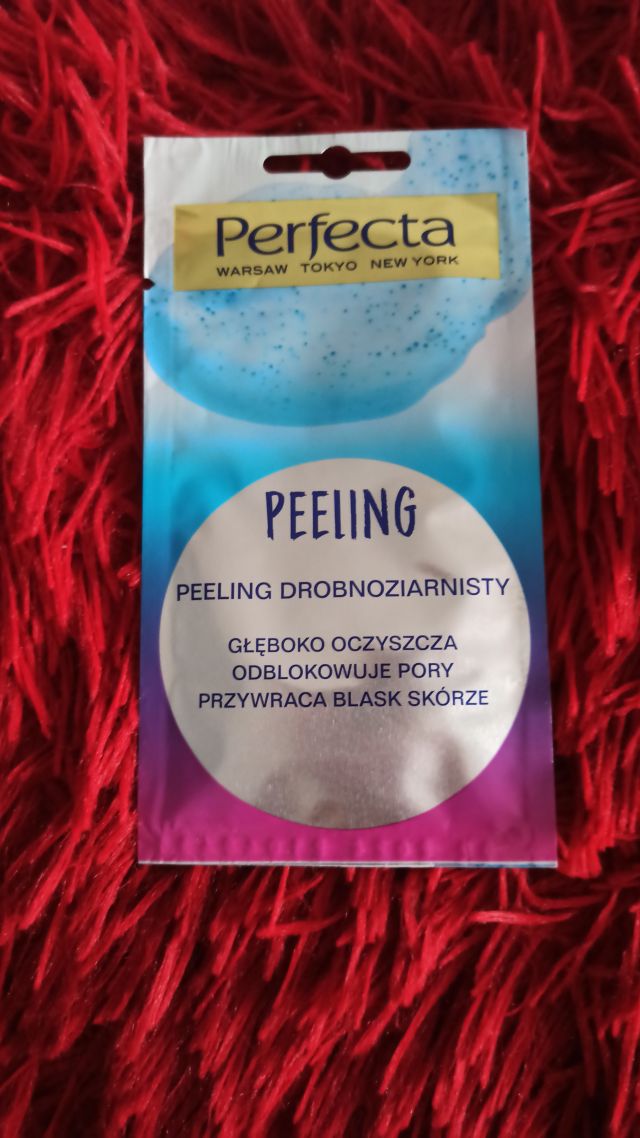 Perfecta Peeling do twarzy, Drobnoziarnisty, Głęboko oczyszcza, Odblokowuje pory, Przywraca blask skórze