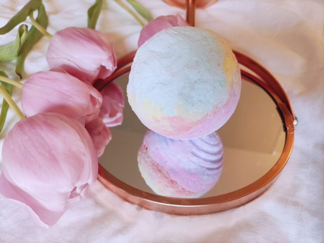 LUSH Kula do kąpieli, Groovy Kind Of Love