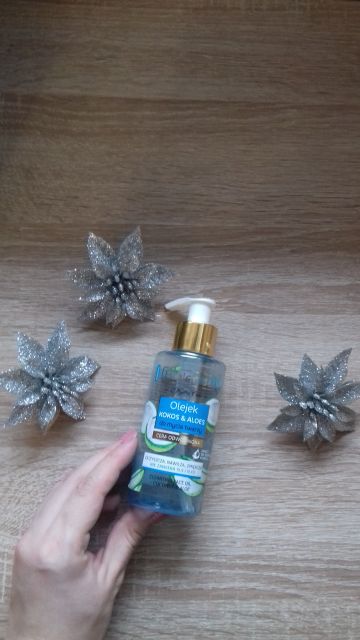 Bielenda Hydra Care, Olejek do mycia twarzy, Kokos & aloes