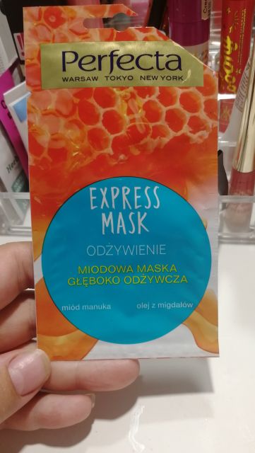 akcja denkowanie! grudzień - kosmetyki w świątecznych opakowaniach i świątecznych kolorach 🎄❄️⛄🎀🎁🎅