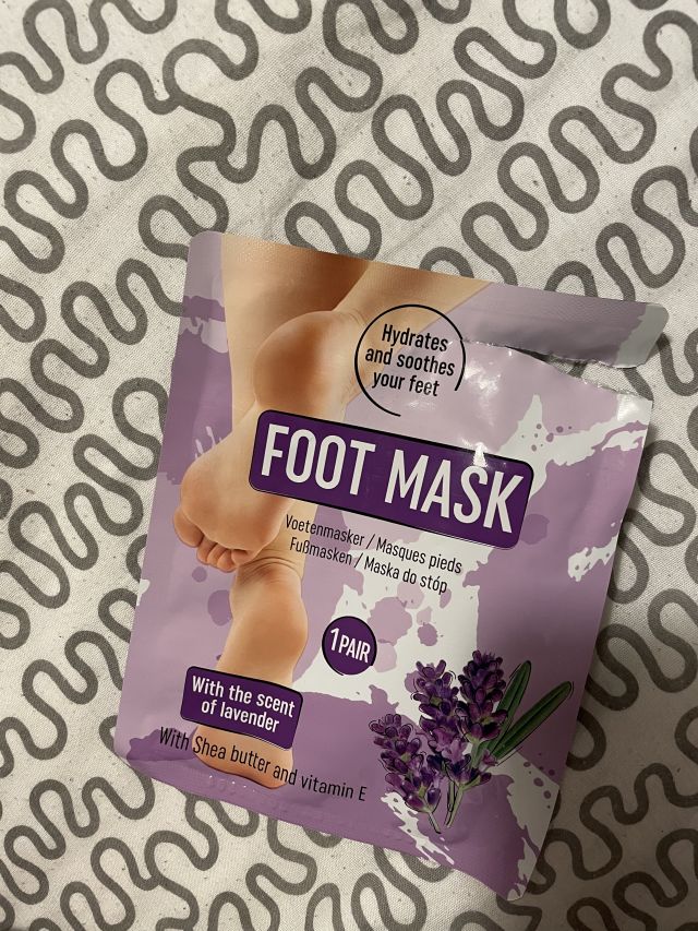 akcja denkowanie! grudzień - kosmetyki w świątecznych opakowaniach i świątecznych kolorach 🎄❄️⛄🎀🎁🎅