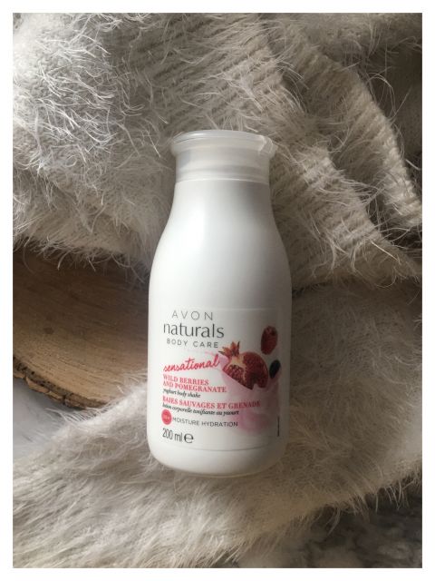Avon Naturals, Body Care, Balsam do ciała, Jogurtowy, Sensational, Jagody i granat