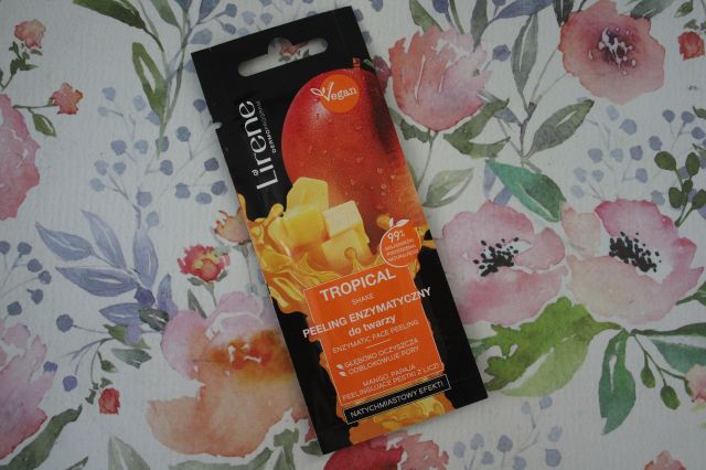 Lirene Dermoprogram, Peeling enzymatyczny do twarzy, Tropical Shake, Mango i Papaja