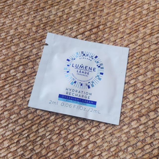 nawilżający krem na noc 