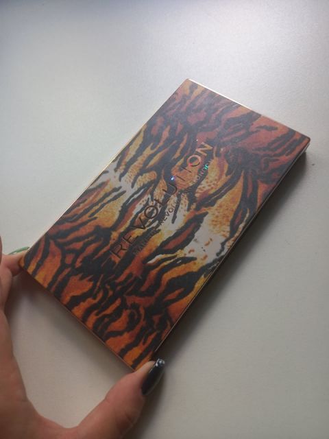 Makeup Revolution paleta cieni do powiek, Wild Animal, Fiere