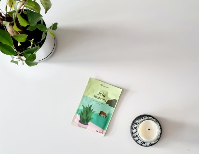 Żelowa maska z aloesem o działaniu chłodząco kojącym