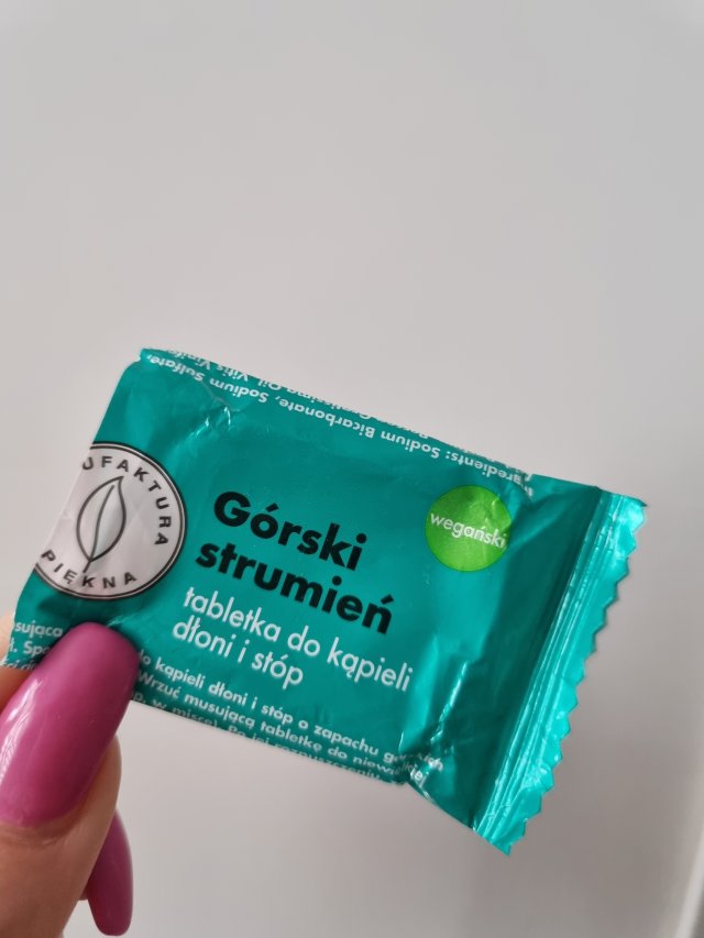 akcja denkowanie! grudzień - kosmetyki w świątecznych opakowaniach i świątecznych kolorach 🎄❄️⛄🎀🎁🎅