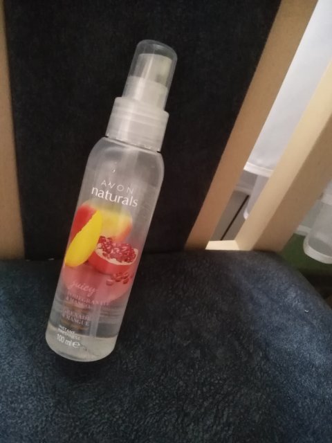 Avon Naturals, Mgiełka do ciała, Granat i mango