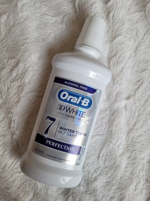 Oral-B Płyn do płukania jamy ustnej, 3D White Luxe, Perfection