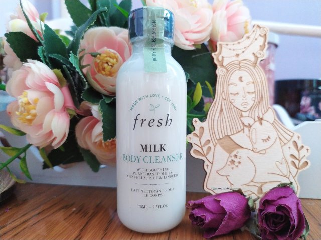 fresh Mleczko do mycia ciała, Milk Body Cleanser, Soothing Plant Based Milks Centella, Rice & Linseed