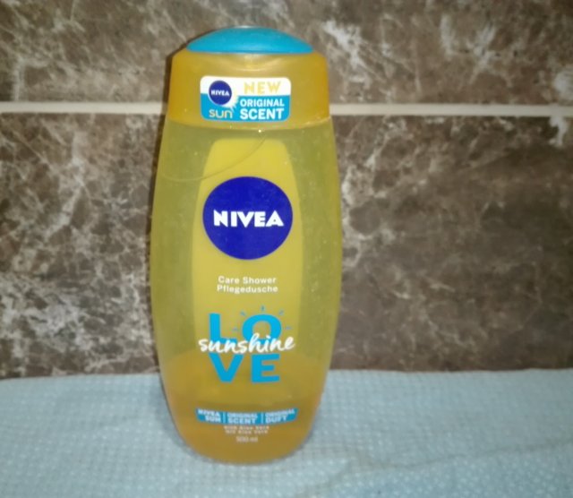 zel z nivea sunshine