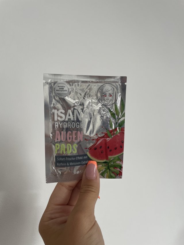 akcja denkowanie! grudzień - kosmetyki w świątecznych opakowaniach i świątecznych kolorach 🎄❄️⛄🎀🎁🎅