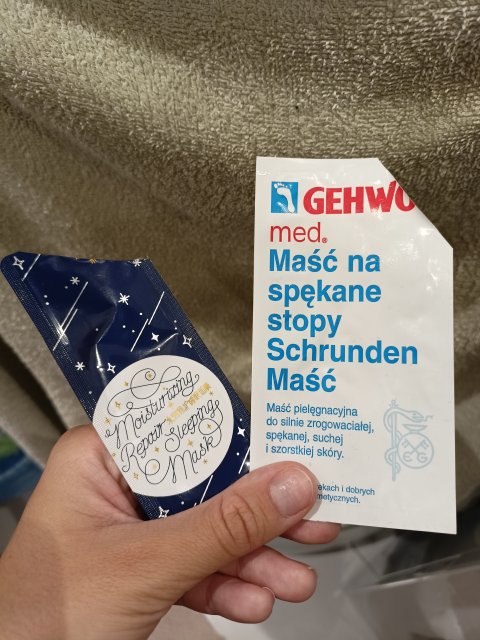 akcja denkowanie! grudzień - kosmetyki w świątecznych opakowaniach i świątecznych kolorach 🎄❄️⛄🎀🎁🎅