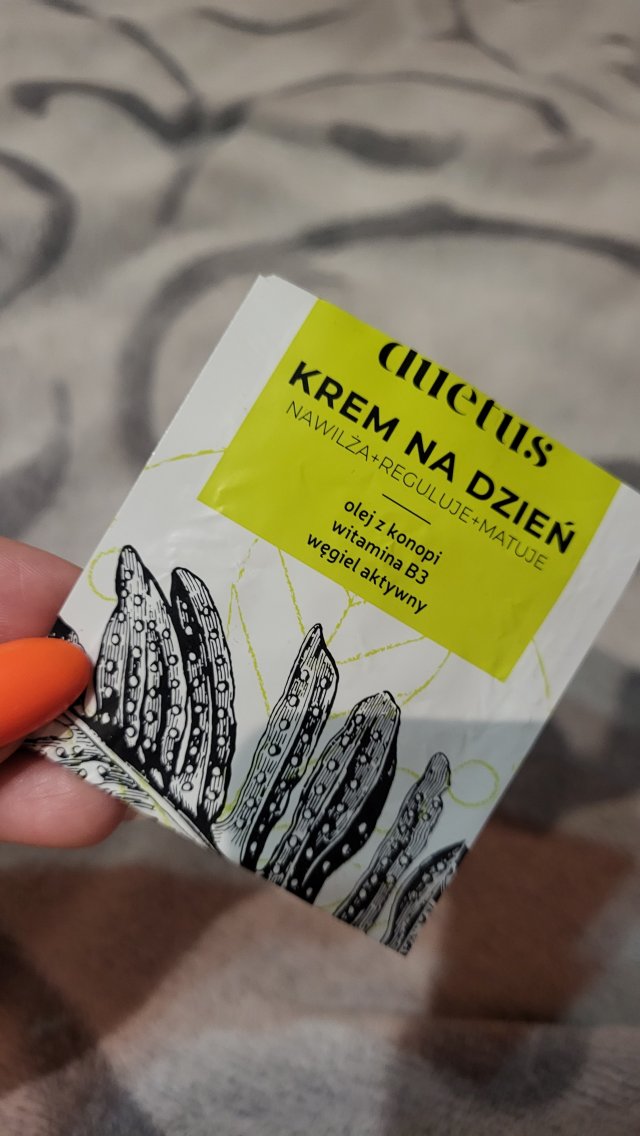 akcja denkowanie! grudzień - kosmetyki w świątecznych opakowaniach i świątecznych kolorach 🎄❄️⛄🎀🎁🎅