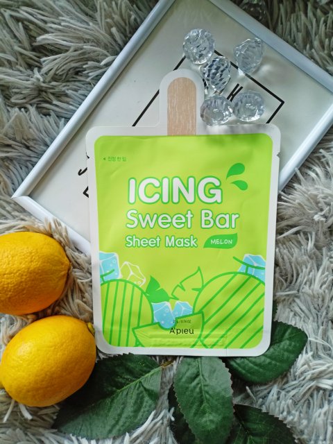 Kojąca maseczka w placie