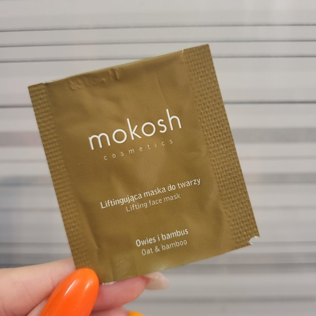 akcja denkowanie! grudzień - kosmetyki w świątecznych opakowaniach i świątecznych kolorach 🎄❄️⛄🎀🎁🎅