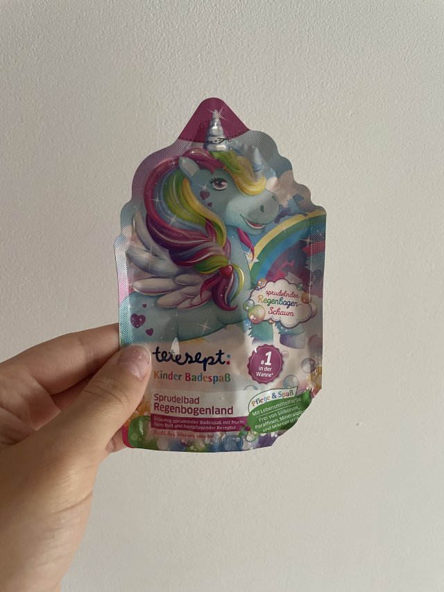 akcja denkowanie! grudzień - kosmetyki w świątecznych opakowaniach i świątecznych kolorach 🎄❄️⛄🎀🎁🎅