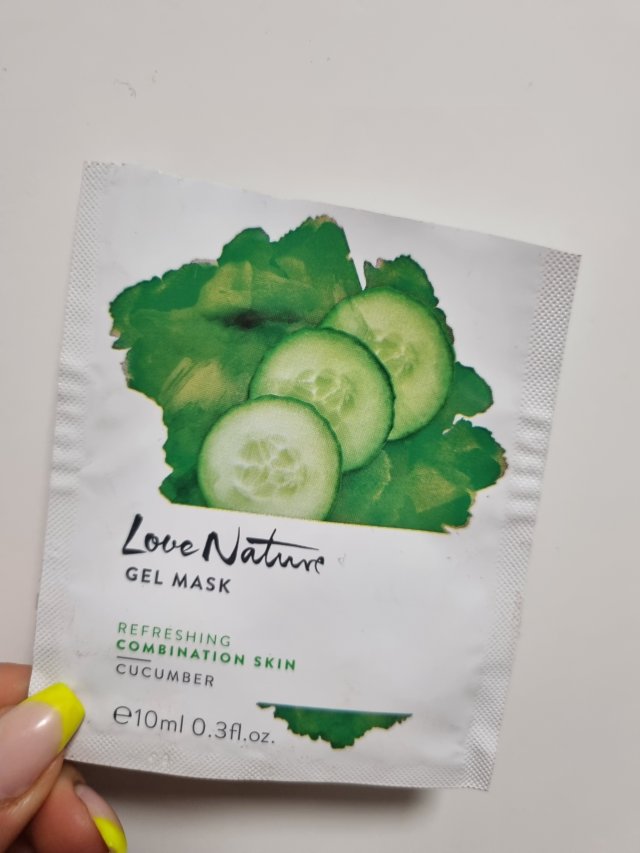 akcja denkowanie! grudzień - kosmetyki w świątecznych opakowaniach i świątecznych kolorach 🎄❄️⛄🎀🎁🎅