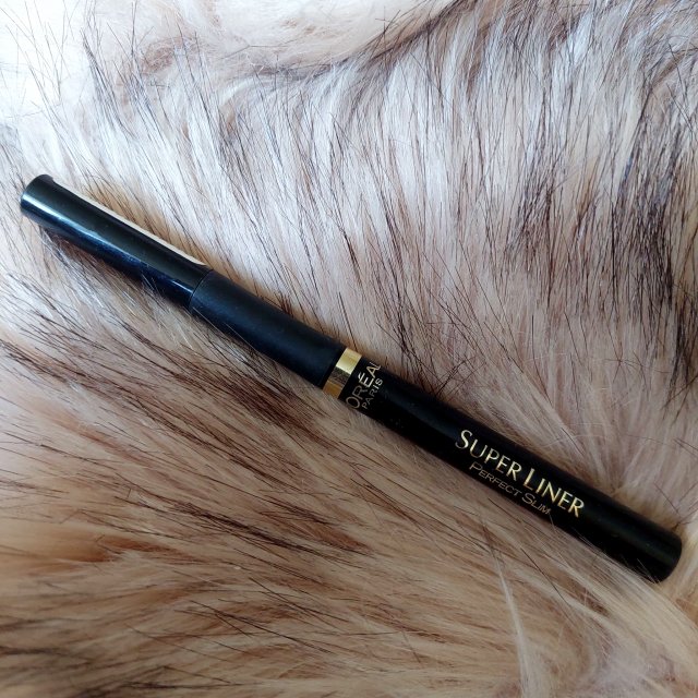 L'Oréal Super Liner Perfect Slim, Eyeliner w pisaku, Black