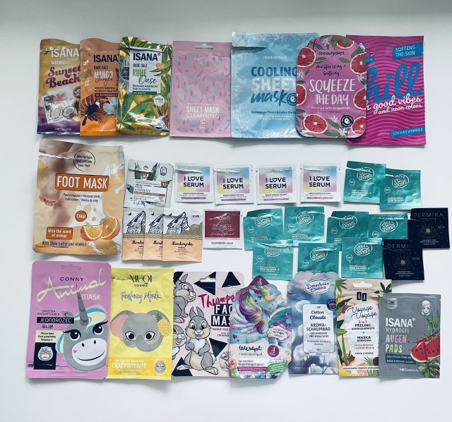 akcja denkowanie! grudzień - kosmetyki w świątecznych opakowaniach i świątecznych kolorach 🎄❄️⛄🎀🎁🎅