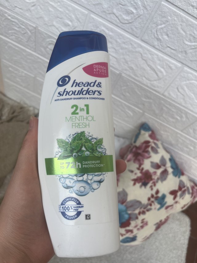 Head & Shoulders Szampon do włosów przeciwłupieżowy z odżywką 2w1, Menthol