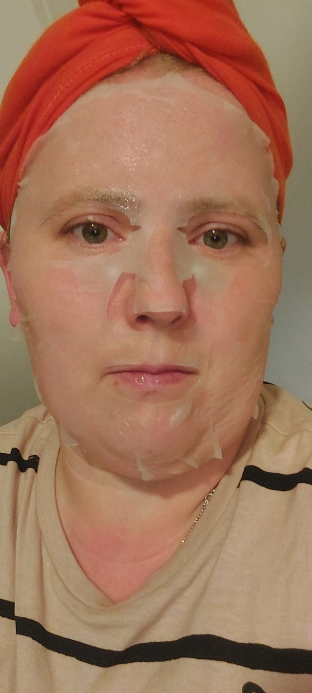 Maseczka na twarz w płachcie 