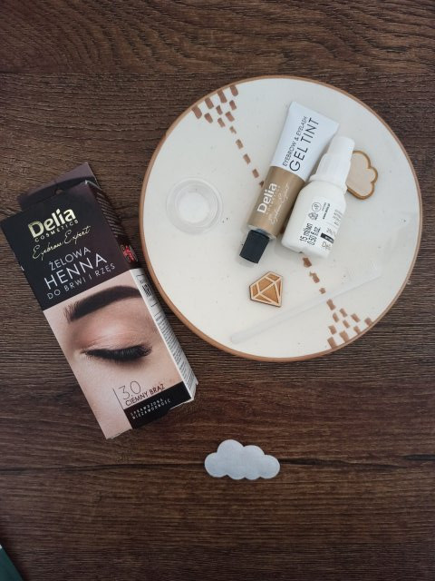 Delia Henna do brwi, Żelowa, nr 3.0 Ciemny brąz