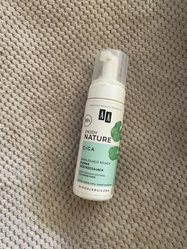 AA Aloes, Pianka do demakijażu i mycia twarzy, Nawilżająco-kojąca, Każdy typ cery