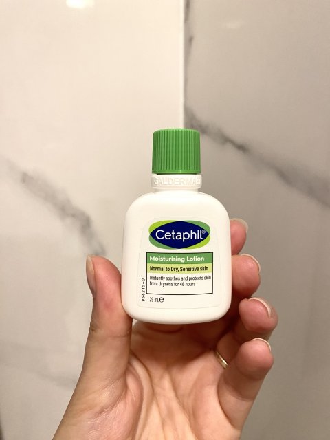 Cetaphil Balsam do twarzy i ciała, Nawilżający, Do skóry wrażliwej lub suchej, Moisturizing Lotion
