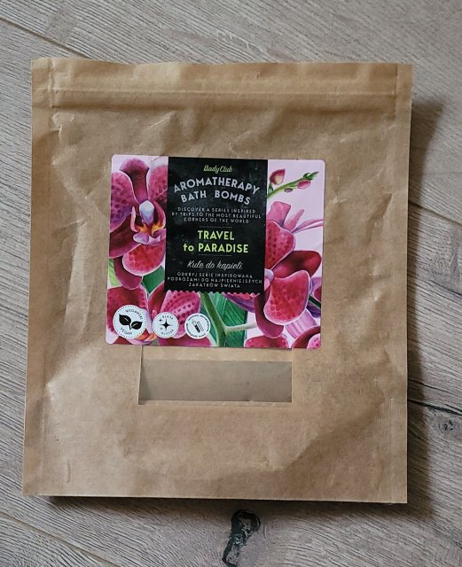 Body Club Kule do kąpieli, Travel to Paradise