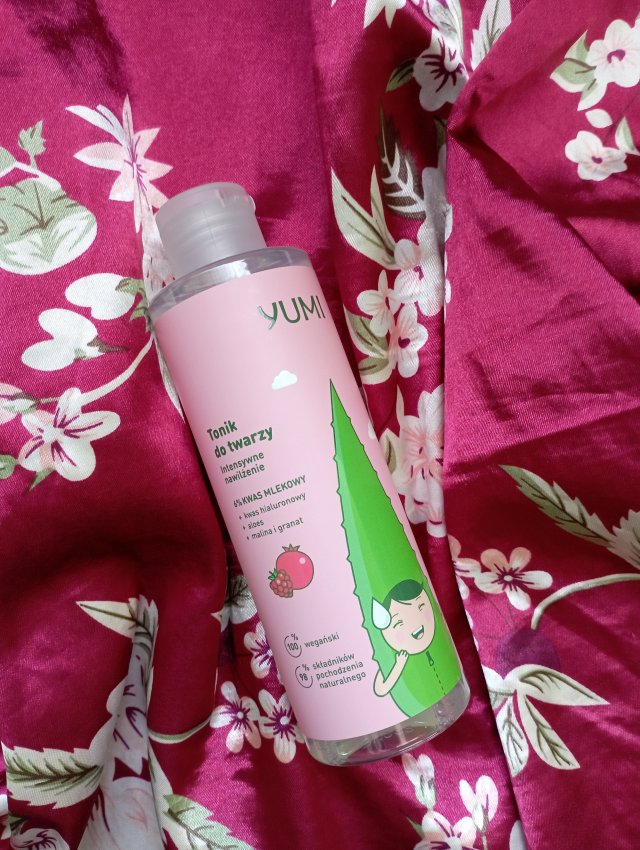 Yumi Tonik do twarzy , intensywne nawilżenie Kwas Mlekowy 