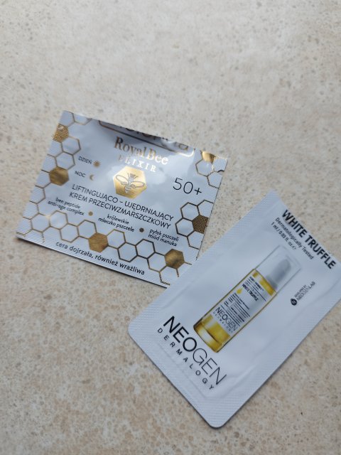 akcja denkowanie! grudzień - kosmetyki w świątecznych opakowaniach i świątecznych kolorach 🎄❄️⛄🎀🎁🎅