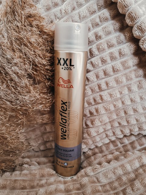 Wellaflex Lakier do włosów, Extra Strong Hold 4