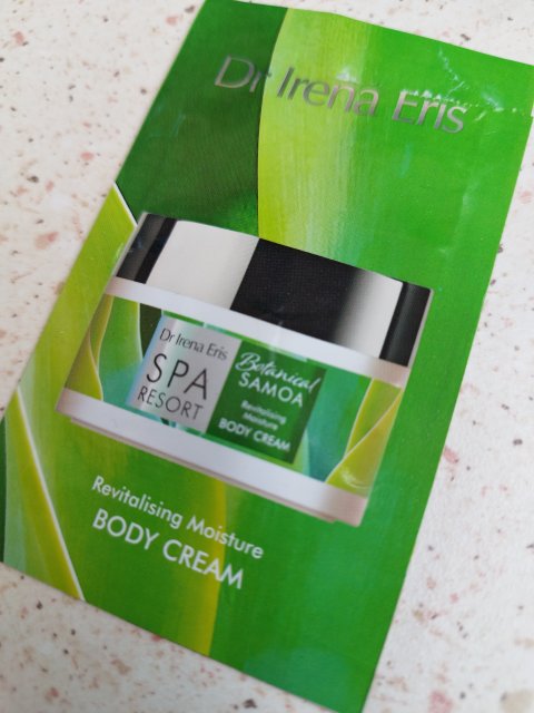 akcja denkowanie! grudzień - kosmetyki w świątecznych opakowaniach i świątecznych kolorach 🎄❄️⛄🎀🎁🎅