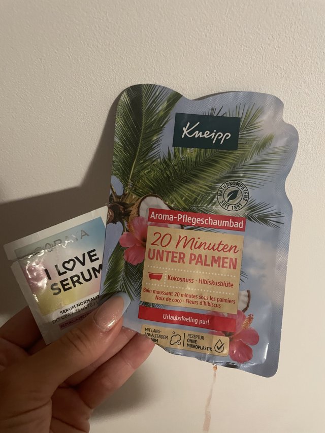 akcja denkowanie! grudzień - kosmetyki w świątecznych opakowaniach i świątecznych kolorach 🎄❄️⛄🎀🎁🎅