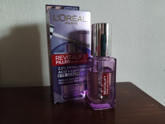 L'Oréal Revitalift Filler, Serum pod oczy, Kwas hialuronowy i kofeina, Zmniejsza cienie pod oczami i redukuje zmarszczki
