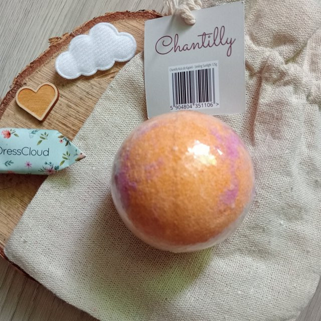 Chantilly Kula do kąpieli, Smiling Sunlight